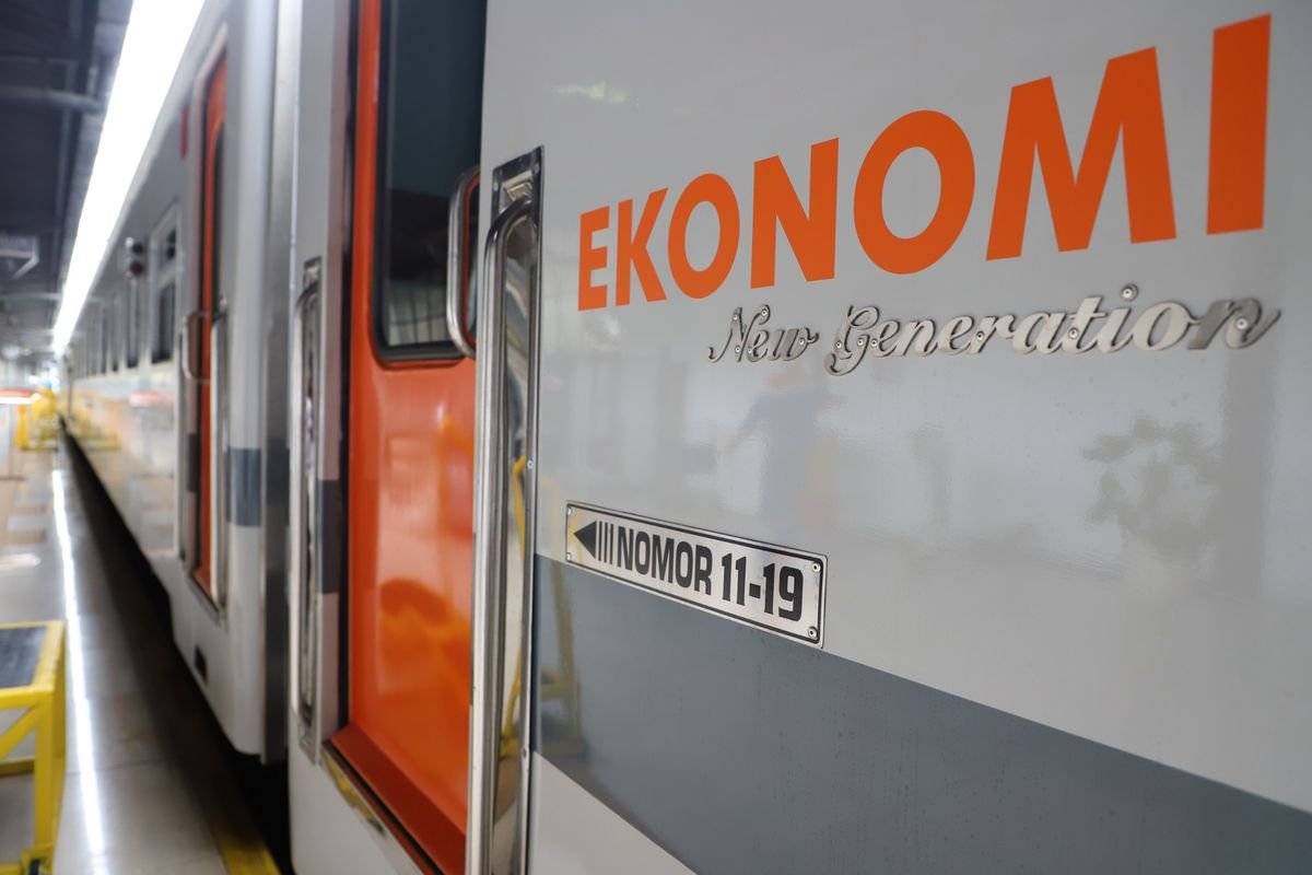 Kereta Menoreh Gunakan Kereta Ekonomi New Generation