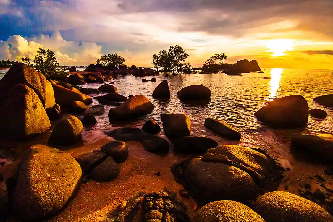 Wisata di Kalimantan Barat, Surganya Alam dan Budaya