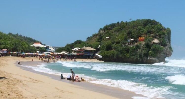 Rekomendasi Pantai di Jogja yang Wajib Masuk Daftar Liburan Anda